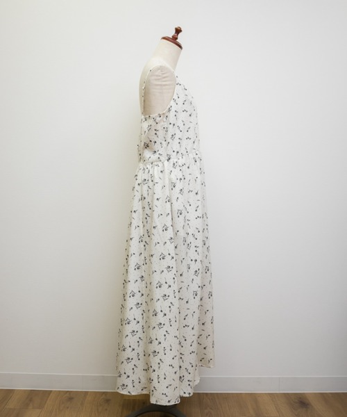 CLETTE(クレット)の「CLETTEオリジナルチューリップ柄キャミワンピース(ワンピース・レディース・ブラック/オフホワイト・4L/3L/LL)」の14枚目の写真
