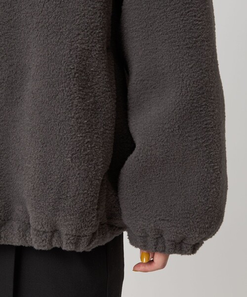 green label relaxing(グリーンレーベルリラクシング)の「【WEB限定】<at ease>フェイクシープファー フード ブルゾン(その他アウター・レディース・ナチュラル/ダークグレー・FREE)」の10枚目の写真