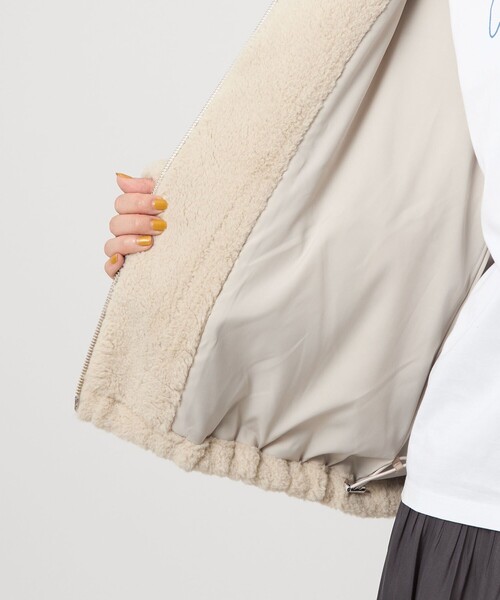 green label relaxing(グリーンレーベルリラクシング)の「【WEB限定】<at ease>フェイクシープファー フード ブルゾン(その他アウター・レディース・ナチュラル/ダークグレー・FREE)」の17枚目の写真