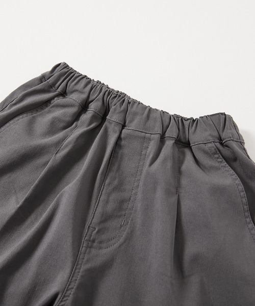 devirock（デビロック）の「よくばりストレッチ ツイル ルーズタックパンツ（チノパンツ・キッズ・ブラック/ダークオリーブ/パープル系/チャコール/ベージュ系/テラコッタ・100cm/110cm/120cm/130cm/140cm/150cm/160cm）」の14枚目の写真