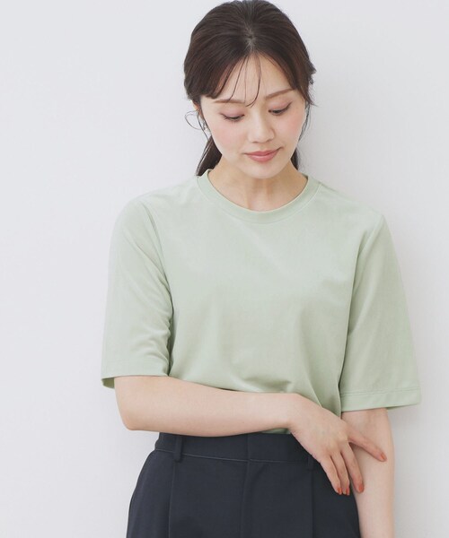 index(インデックス)の「《andGIRL掲載》ベロアボクシーTシャツ【洗濯機洗い可】(Tシャツ/カットソー・レディース・ライトグリーン/チャコールグレー/ダークグリーン/ナチュラル・42/40/38/36)」の4枚目の写真