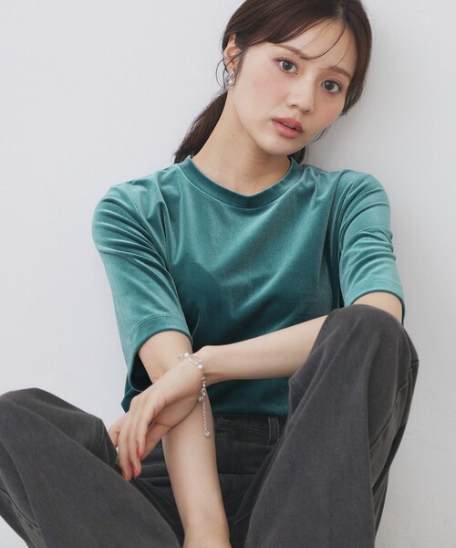 index(インデックス)の「《andGIRL掲載》ベロアボクシーTシャツ【洗濯機洗い可】(Tシャツ/カットソー・レディース・ライトグリーン/チャコールグレー/ダークグリーン/ナチュラル・42/40/38/36)」の3枚目の写真
