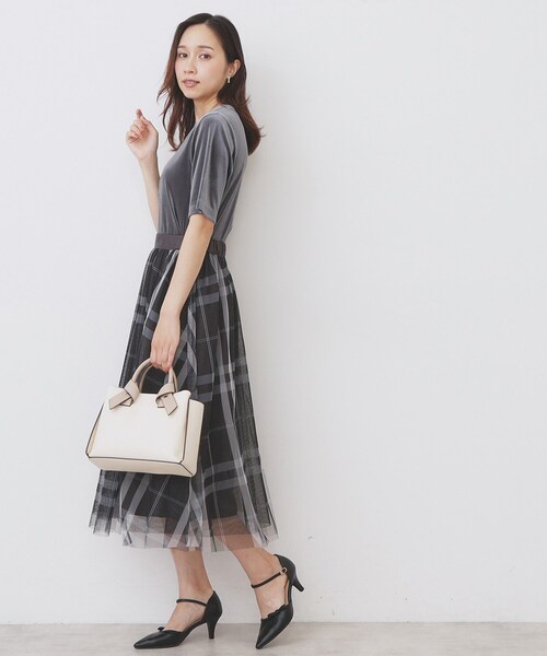 index(インデックス)の「《andGIRL掲載》ベロアボクシーTシャツ【洗濯機洗い可】(Tシャツ/カットソー・レディース・ライトグリーン/チャコールグレー/ダークグリーン/ナチュラル・42/40/38/36)」の7枚目の写真