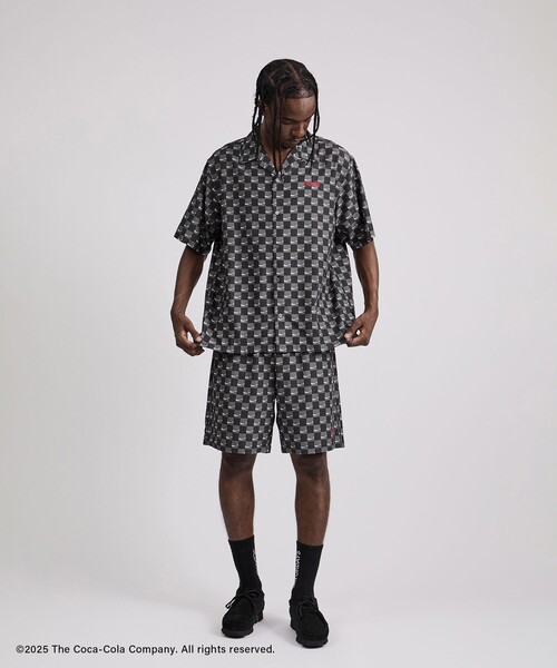 Coca Cola（コカコーラ）の「Coca-Cola 70s DRD All Over Printed Shirt（シャツ/ブラウス・メンズ・ブラック系その他・XL/M/L/S）」の6枚目の写真