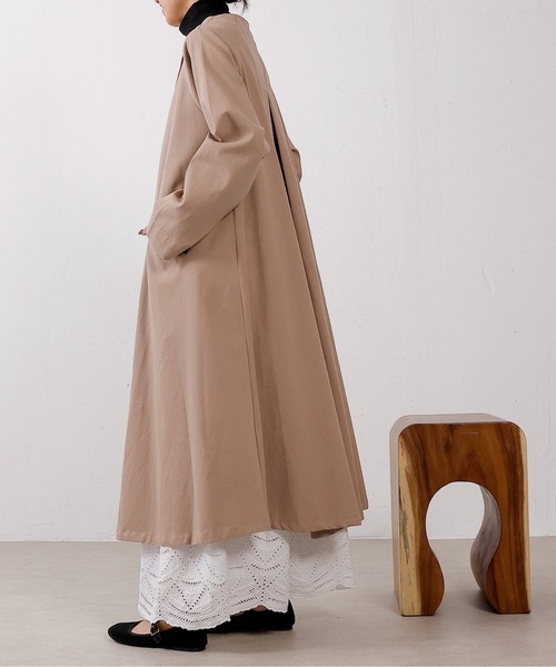 ツイルバンドカラーロングコート（ノーカラーコート）｜emesuelee