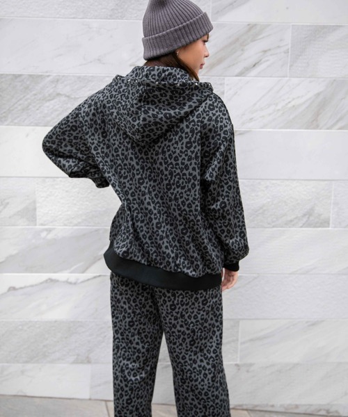 セール】《インパクト柄×スタッズ》レディース 裏毛 スウェット