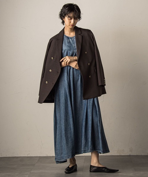 MAYSON GREY（メイソングレイ）の「デニムタックフレアワンピース≪洗濯機で洗える≫（ワンピース・レディース・ネイビー・M）」の9枚目の写真