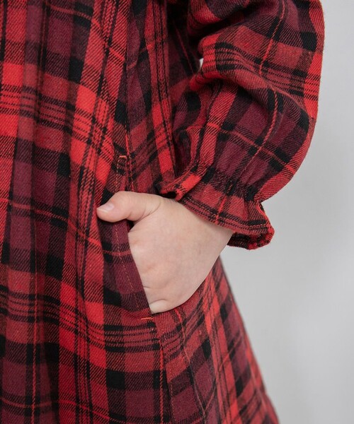 BRANSHES（ブランシェス）の「チェック柄ワンピース（ワンピース・キッズ・レッド/ブラウン・140/150/130/80/100/90/110/120）」の8枚目の写真