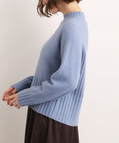 grove（グローブ）の「【洗える】バックリブ切替ニット（ニット/セーター・レディース・チャコールグレー/オフホワイト/ピンク/ブルー/ナチュラル・02/03/01/04/05）」の7枚目の写真