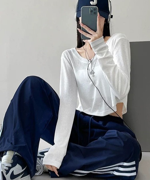 VIBGYOR(ヴィブジョー)の「【EIZZ/アイズ】ヘンリーネック クロップド シアー ロンT(Tシャツ/カットソー・レディース・ホワイト/ブラック・FREE)」の3枚目の写真