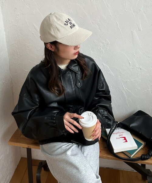 DISCOAT（ディスコート）の「【ユニセックス】コーデュロイスーベニアキャップ（キャップ・レディース・アイボリー/ブラック/ブラウン/ベージュ・FREE）」の8枚目の写真