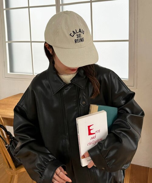 DISCOAT（ディスコート）の「【ユニセックス】コーデュロイスーベニアキャップ（キャップ・レディース・アイボリー/ブラック/ブラウン/ベージュ・FREE）」の9枚目の写真