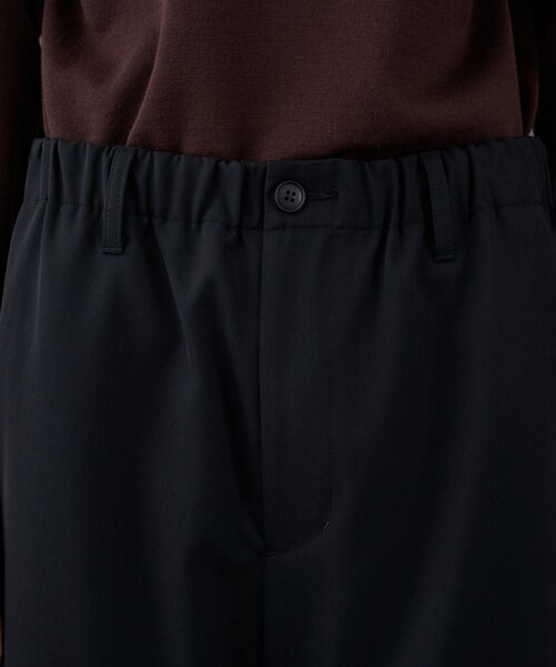 UNITED TOKYO（ユナイテッドトウキョウ）の「CLEAR WOOL パラシュートパンツ |冬服/ウール/ワイド/２WAY/タック/大人カジュアル（その他パンツ・メンズ・ブラック/ダークグレー・1/2）」の14枚目の写真