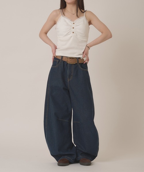 hazyl(ヘイジル)の「stitch curve pants / ステッチカーブパンツ(デニムパンツ・レディース・ブラウン系その他/ブルー/オフホワイト/ベージュ/ブルー系その他・SMALL/MEDIUM)」の14枚目の写真