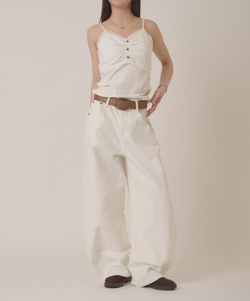hazyl(ヘイジル)の「stitch curve pants / ステッチカーブパンツ(デニムパンツ・レディース・ブラウン系その他/ブルー/オフホワイト/ベージュ/ブルー系その他・SMALL/MEDIUM)」の18枚目の写真
