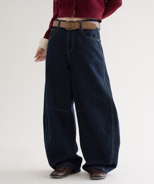 hazyl（ヘイジル）の「stitch curve pants / ステッチカーブパンツ（デニムパンツ・レディース・ブラウン系その他/ブルー・SMALL/MEDIUM）」の4枚目の写真