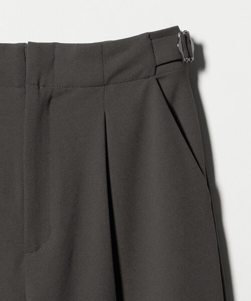 A DAY IN THE LIFE UNITED ARROWS（アデイインザライフユナイテッドアローズ）の「カットジョーゼット タックワイドパンツ ＜A DAY IN THE LIFE＞（その他パンツ・レディース・ダークブラウン/ネイビー・36/40/38）」の11枚目の写真
