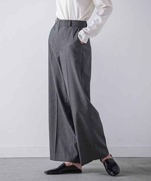 la.f…(ラエフ)の「キラメキストレッチワイドパンツ≪洗濯機で洗える≫(その他パンツ・レディース・キャメル/ブラック・11号/7号/9号)」の2枚目の写真