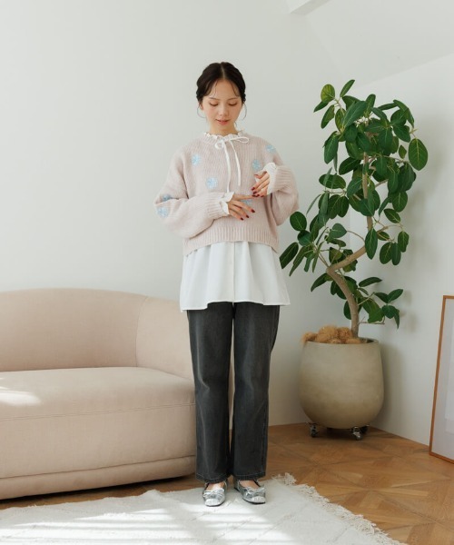 flower（フラワー）の「ブルーミングフラッフィーニット（ニット/セーター・レディース・アイボリー/グレー・FREE）」の5枚目の写真