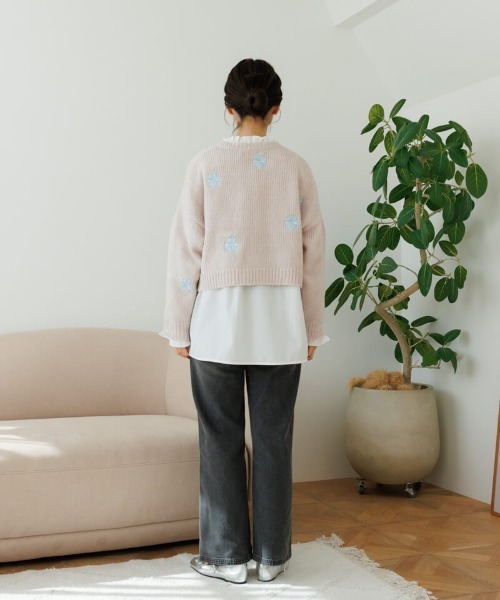 flower（フラワー）の「ブルーミングフラッフィーニット（ニット/セーター・レディース・アイボリー/グレー・FREE）」の7枚目の写真