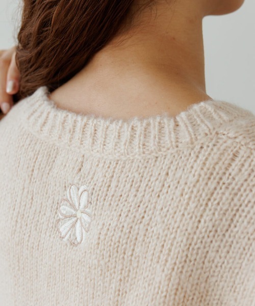flower（フラワー）の「ブルーミングフラッフィーニット（ニット/セーター・レディース・アイボリー/グレー・FREE）」の15枚目の写真