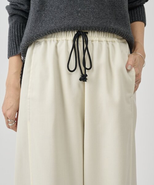 BEARDSLEY(ビアズリー)の「デニムライクウールバギーパンツ(その他パンツ・レディース・アイボリー/ブラック・FREE)」の11枚目の写真