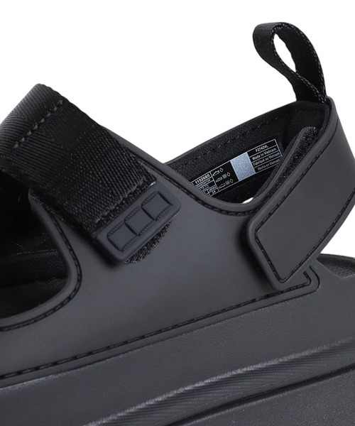 UGG（アグ）の「UGG / アグ：W GOLDENGLOW：1152685-BLK[DEA]（サンダル・レディース・ブラック・23cm/24cm/25cm/22cm）」の3枚目の写真