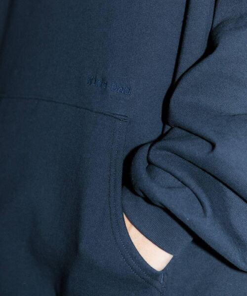 URBAN RESEARCH(アーバンリサーチ)の「Wide Dad Dad SWEAT PARKA(パーカー・メンズ・ネイビー/レッド・1/2)」の20枚目の写真