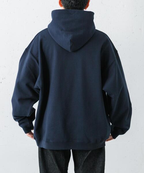 URBAN RESEARCH（アーバンリサーチ）の「Wide Dad　Dad SWEAT PARKA（パーカー・メンズ・ネイビー/レッド・1/2）」の22枚目の写真