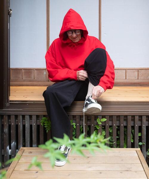 URBAN RESEARCH(アーバンリサーチ)の「Wide Dad Dad SWEAT PARKA(パーカー・メンズ・ネイビー/レッド・1/2)」の8枚目の写真