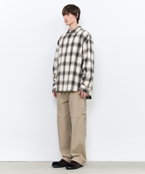 INSILENCE(インサイロンス)の「ブロークンツイルワークパンツ ベージュ(その他パンツ・レディース・その他・SMALL/MEDIUM/LARGE)」の2枚目の写真