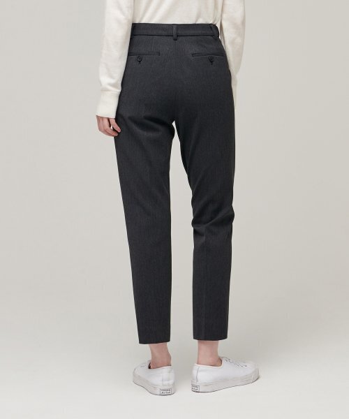 MUSINSA STANDARD WOMAN（ムシンサスタンダードウーマン）の「女性のヘビー級インナーナッピングスリムストレート隠しバンディングスラックス[チャコールグレー]（スラックス・レディース・その他・25/26/27/28/29/30/31/24）」の2枚目の写真
