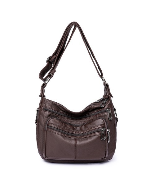 BACKYARD FAMILY(バックヤードファミリー)の「ショルダーバッグ かばん 斜め掛け 肩掛け 旅行 大容量 bag011(ショルダーバッグ・レディース・レッド/ブラウン/ダークブラウン/ブルー・FREE)」の1枚目の写真