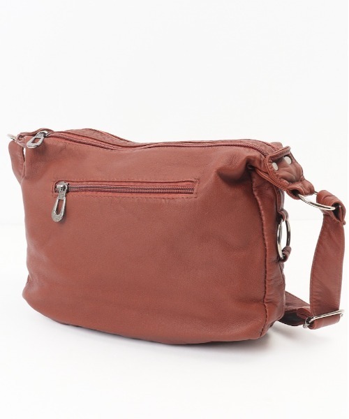 BACKYARD FAMILY(バックヤードファミリー)の「ショルダーバッグ かばん 斜め掛け 肩掛け 旅行 大容量 bag011(ショルダーバッグ・レディース・レッド/ブラウン/ダークブラウン/ブルー・FREE)」の9枚目の写真