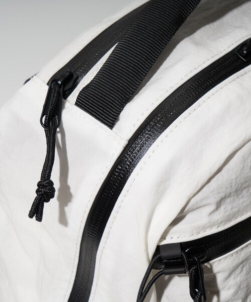COBMASTER（コブマスター）の「Cobmaster/コブマスター COB-CSR DAISY PACK（バックパック/リュック・メンズ・ホワイト/ブラック/チャコールグレー・ONE SIZE）」の13枚目の写真