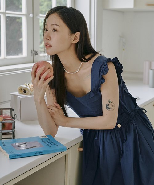 ANOETIC(アノエティック)の「ANC FRILL SLEEVELESS DRESS_NAVY(ワンピース・レディース・ネイビー・FREE)」の1枚目の写真