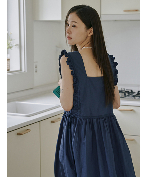 ANOETIC(アノエティック)の「ANC FRILL SLEEVELESS DRESS_NAVY(ワンピース・レディース・ネイビー・FREE)」の2枚目の写真