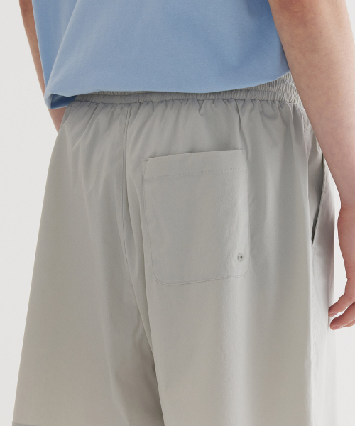 COVERNAT(カバーナット)の「テックナイロンレギュラーショーツ Light Gray(その他パンツ・レディース・その他・SMALL/MEDIUM/LARGE/X-LARGE)」の7枚目の写真