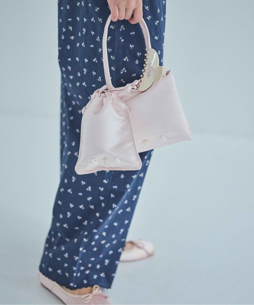 SEA(シー)の「SEAサテン巾着 S(ショルダーバッグ・レディース・ピンク/ブラック・ONE SIZE)」の7枚目の写真