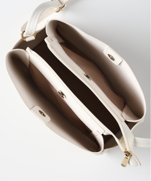 Right-on（ライトオン）の「【HONEYSUCKLE ROSE】三層ヨコ型ミニショルダー (ミニマルデザイン / レザーライク素材 / 都会的スタイル)（ショルダーバッグ・レディース・ブラック/シルバー/オフホワイト/ライトグレー・ONE SIZE）」の12枚目の写真