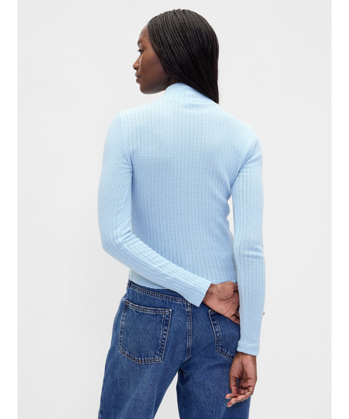 GAP(ギャップ)の「ポインテール リブ クロップド タートルネックカットソー(Tシャツ/カットソー・レディース・ブラック/ブルー/オフホワイト/ブラウン・XS/S/M/L/XL/XXS)」の13枚目の写真