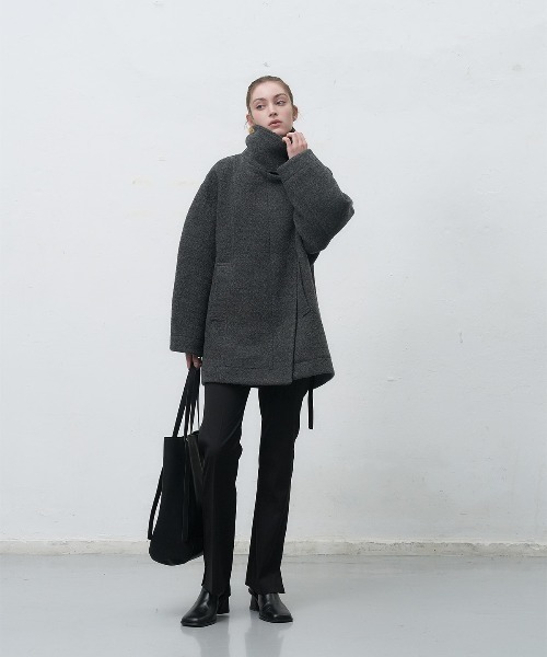 GENERAL IDEA（ジェネラルアイデア）の「wool boucle half-coat ウールブークレハーフコート（ステンカラーコート・レディース・ライトカーキ/チャコール・L/M/S）」の5枚目の写真