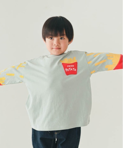 A BAG OF CHIPS（アバッグオブチップス）の「nicohrat/ニコフラート ポテト袖ロングＴシャツ（Tシャツ/カットソー・キッズ・サックスブルー/ブラック/オフホワイト・90cm/100cm/110cm/120cm/130cm/140cm）」の3枚目の写真