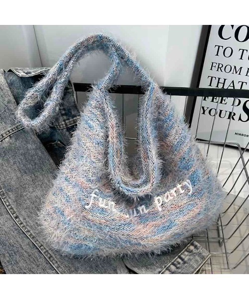 tone(トーン)の「【88eighty-eight】カラフルシャギーボーダーゆったりショルダーバッグ【import】(MA)(ショルダーバッグ・レディース・オレンジ/グリーン/レッド/グレー/ブルー・FREE)」の3枚目の写真