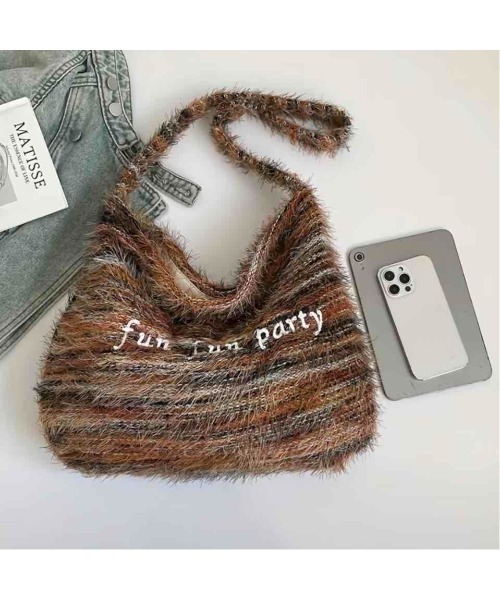 tone(トーン)の「【88eighty-eight】カラフルシャギーボーダーゆったりショルダーバッグ【import】(MA)(ショルダーバッグ・レディース・オレンジ/グリーン/レッド/グレー/ブルー・FREE)」の12枚目の写真