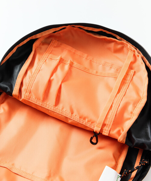 COLEMAN(コールマン)の「Coleman/コールマン 別注 WALKER 15 /ウォーカー 15(バックパック/リュック・メンズ・ブラック・ONE SIZE)」の13枚目の写真