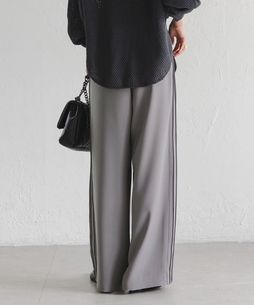 Noble（ノーブル）の「サイドラインピンタックパンツ（スラックス・レディース・ホワイト系その他/ブルー系その他/グレー・36/38/40）」の11枚目の写真
