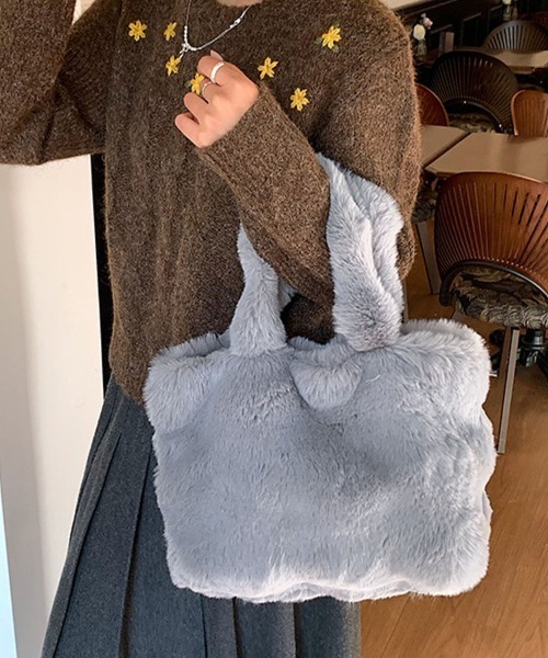 shoppinggo（ショッピングゴー）の「ファーバッグ ふわふわ ミニトートバッグ もこもこ（トートバッグ・レディース・ホワイト/ピンク/ベージュ/グレー・FREE）」の16枚目の写真