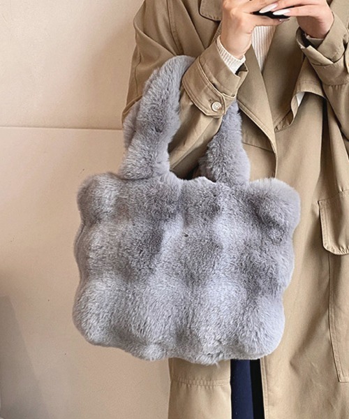 shoppinggo（ショッピングゴー）の「ファーバッグ ふわふわ ミニトートバッグ もこもこ（トートバッグ・レディース・ホワイト/ピンク/ベージュ/グレー・FREE）」の20枚目の写真