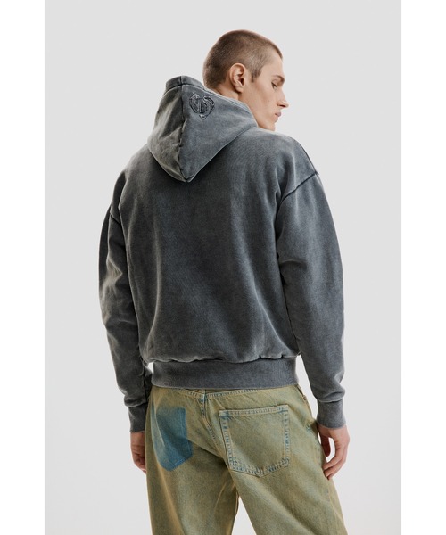 Desigual（デシグアル）の「ミッキーマウス ヴィンテージ パッチワーク フーディー ユニセックス（スウェット・メンズ・ブラック・M/L/XL/S）」の5枚目の写真